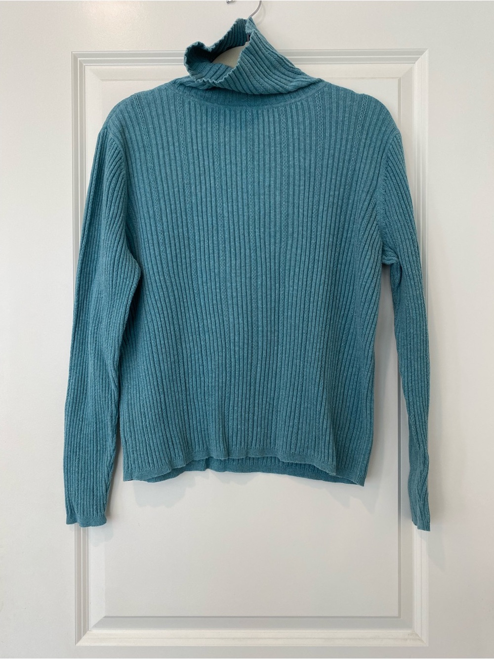 Liz Claiborne Teal Ribbed Turtleneck Sweater - Picture 6 of 6